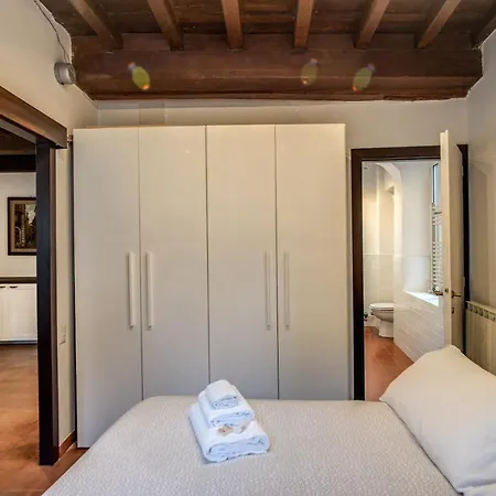 Apartment Casa Giglio Campo Di Fiori Rome
