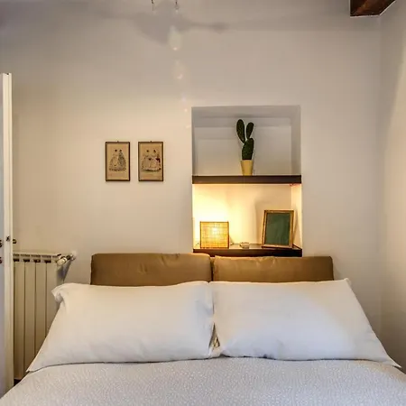 Casa Giglio Campo Di Fiori Apartment *