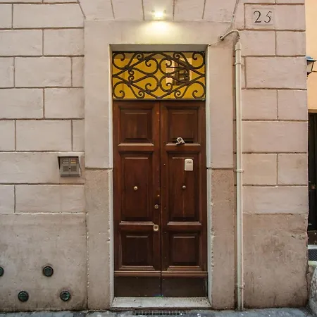 Casa Giglio Campo Di Fiori Apartment Rome