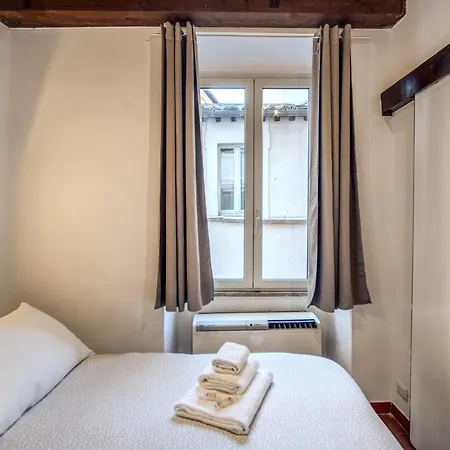 Apartment Casa Giglio Campo Di Fiori Rome